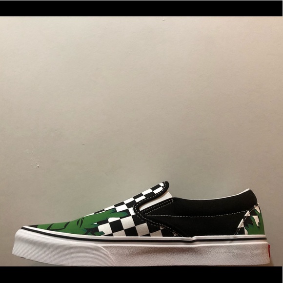 Vans X Marvel Classic Slip-On, Hulk, Various Sizes - Picture 12 of 15
